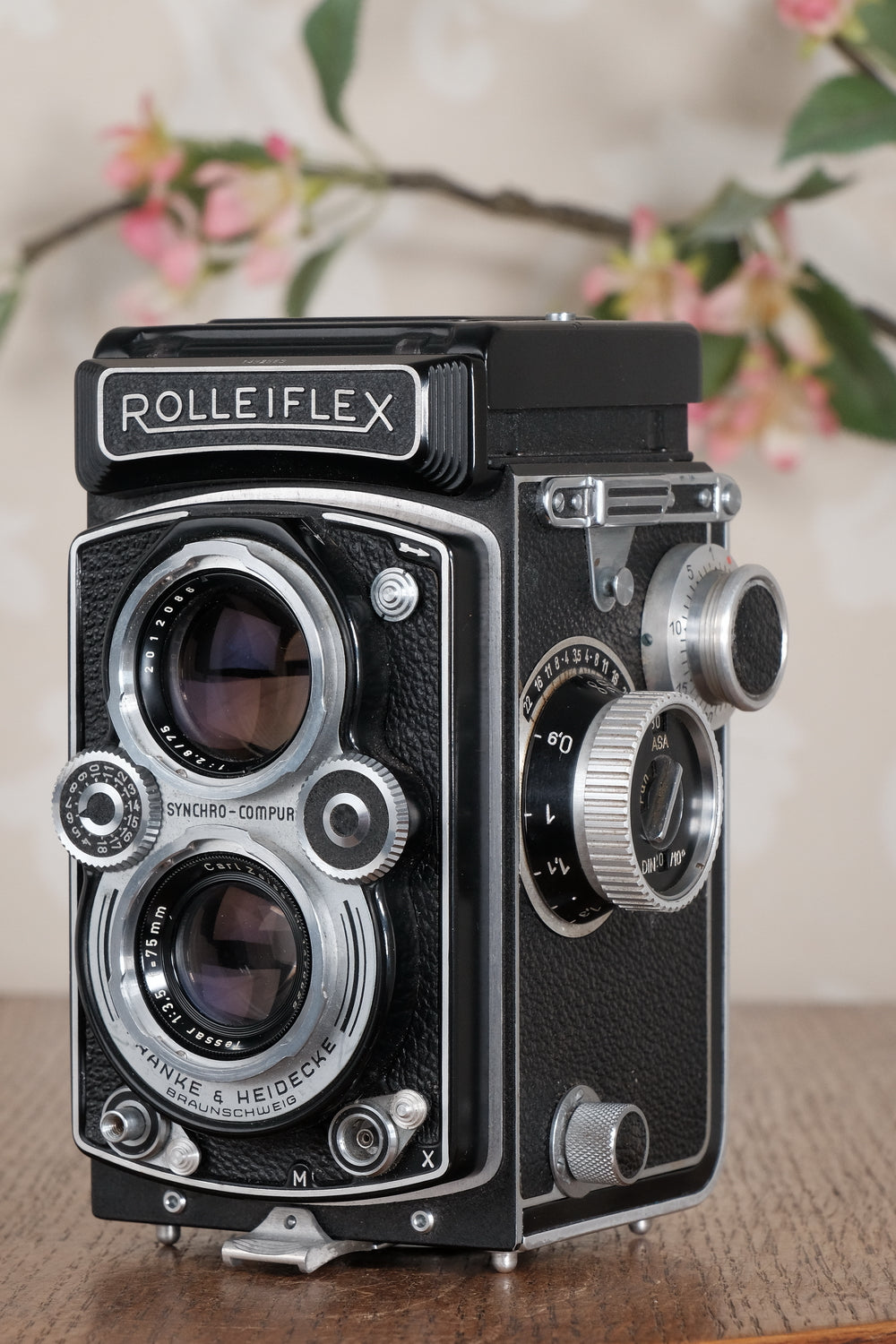 MINT! 1955 Rolleiflex with Synchro-Compur shutter & Coated Tessar lens. Freshly Serviced, CLA’d!