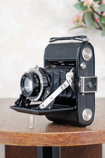 1932 Zeiss-Ikon Ikonta 6x4.5, Freshly Serviced, CLA'd