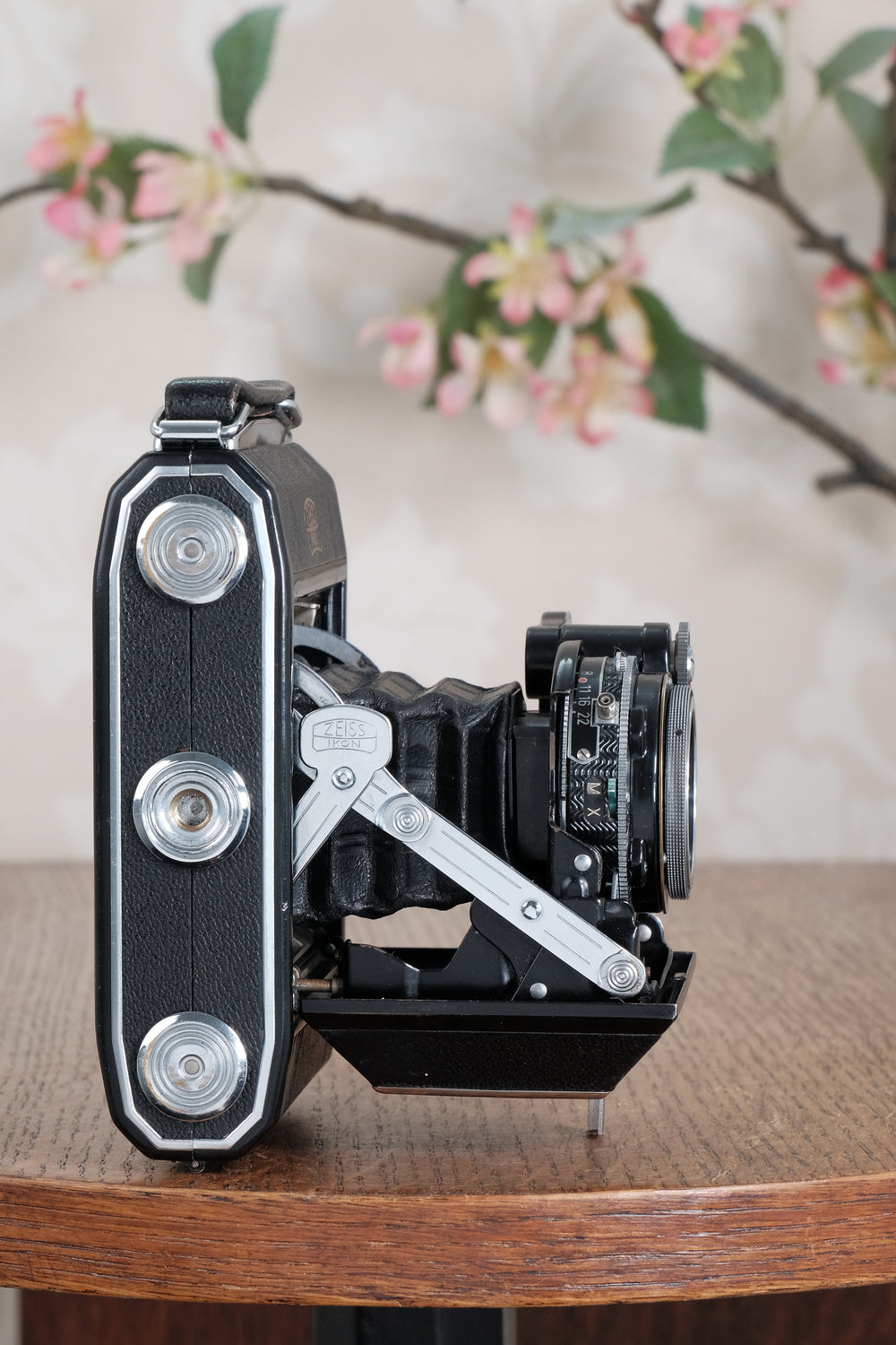 Superb! 1953 Zeiss Ikon Super Ikonta, Synchro-Compur & Coated Tessar. CLA’d, Freshly Serviced!