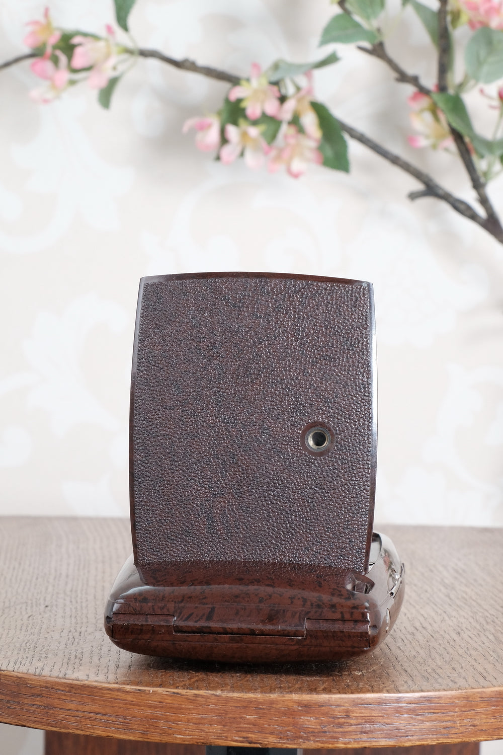 Rare! Mint condition 1934 Ebner 6x9 Brown Bakelite Art Deco Camera. Freshly serviced , CLA‘d