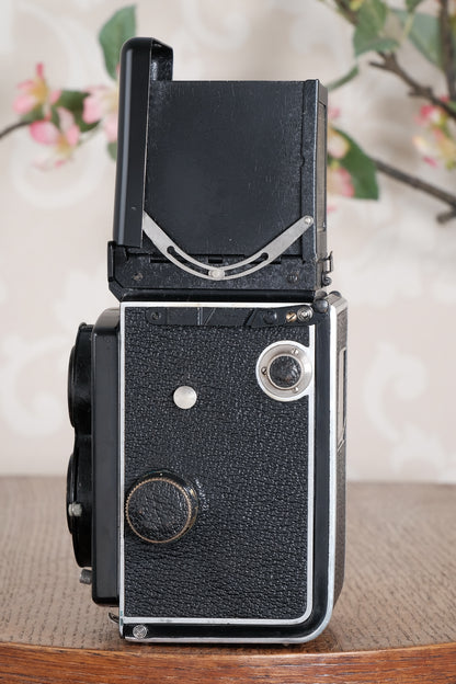 Superb 1936 Old Standard Rolleiflex with lovely original case and strap. Freshly Serviced, CLA’d!