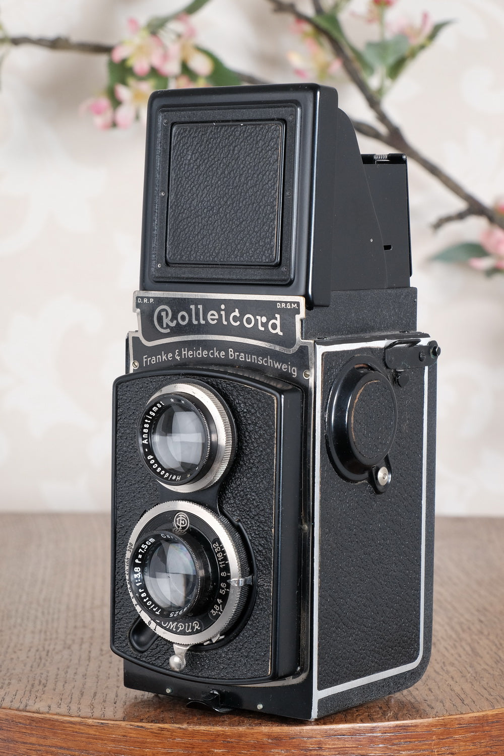 Mint! 1935 Rolleicord, CLA'd, Freshly Serviced!