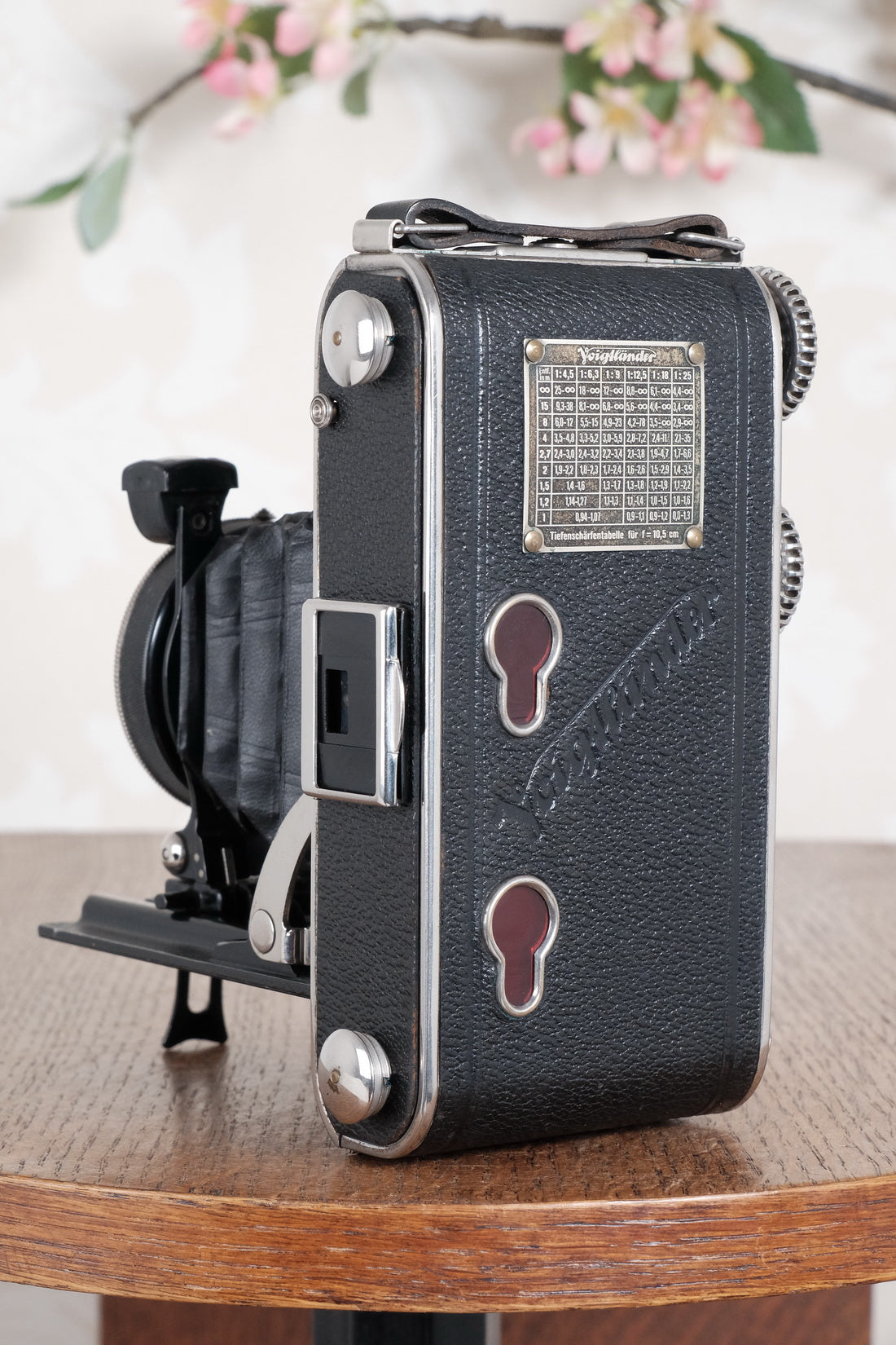 Near Mint! 1934 Voigtlander Inos II 6x9 with Heliar lens and mask, CLA’d, Freshly Serviced!