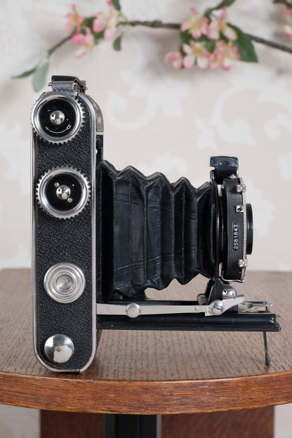 Near Mint! 1934 Voigtlander Inos II 6x9 with Heliar lens and mask, CLA’d, Freshly Serviced!