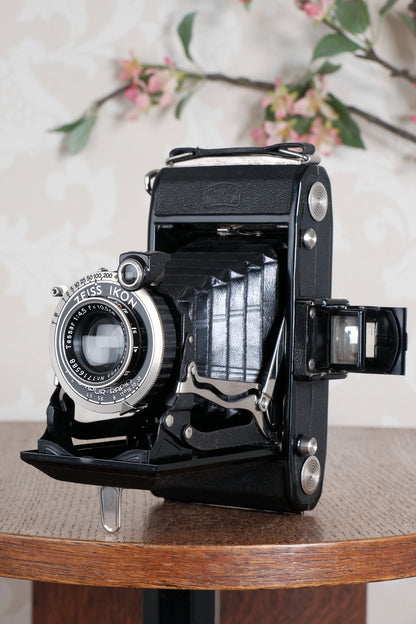 Superb! 1936 Zeiss-Ikon Ikonta 6x9, CLA'd, Freshly Serviced!