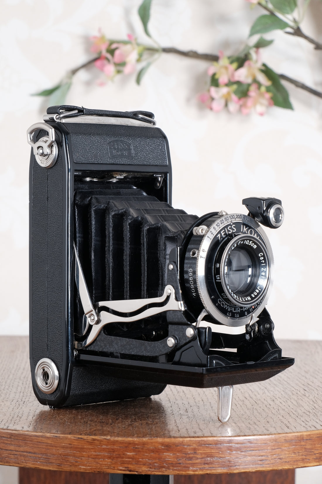 Superb! 1936 Zeiss-Ikon Ikonta 6x9, CLA'd, Freshly Serviced!