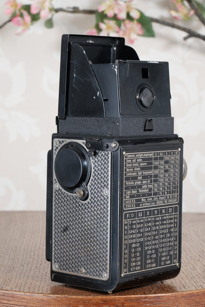 Superb! 1936 Art-Deco Nickel-plated Rolleicord with original case, CLA’d, Freshly Serviced!