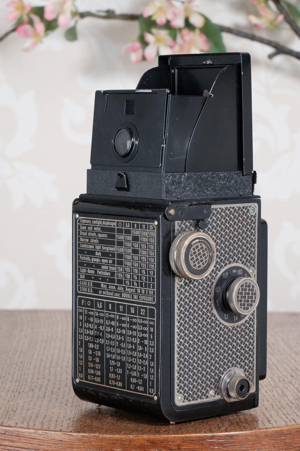 Superb! 1936 Art-Deco Nickel-plated Rolleicord with original case, CLA’d, Freshly Serviced!