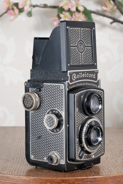 Superb! 1936 Art-Deco Nickel-plated Rolleicord with original case, CLA’d, Freshly Serviced!