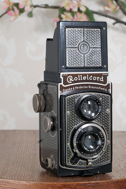 Superb! 1936 Art-Deco Nickel-plated Rolleicord with original case, CLA’d, Freshly Serviced!