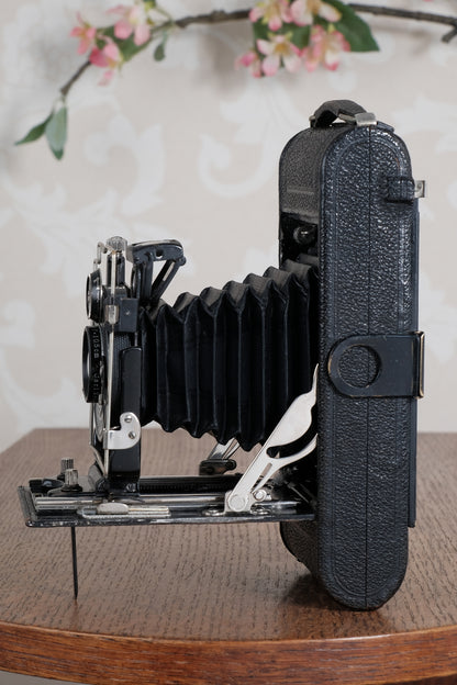 1925 Ica Icarette II, 6x9 German folding camera with Carl Zeiss Tessar lens. Freshly Serviced, CLA’d