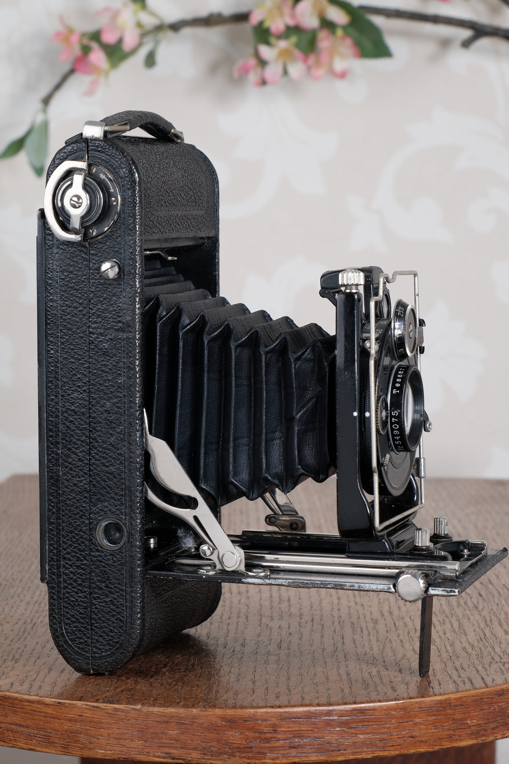 1925 Ica Icarette II, 6x9 German folding camera with Carl Zeiss Tessar lens. Freshly Serviced, CLA’d