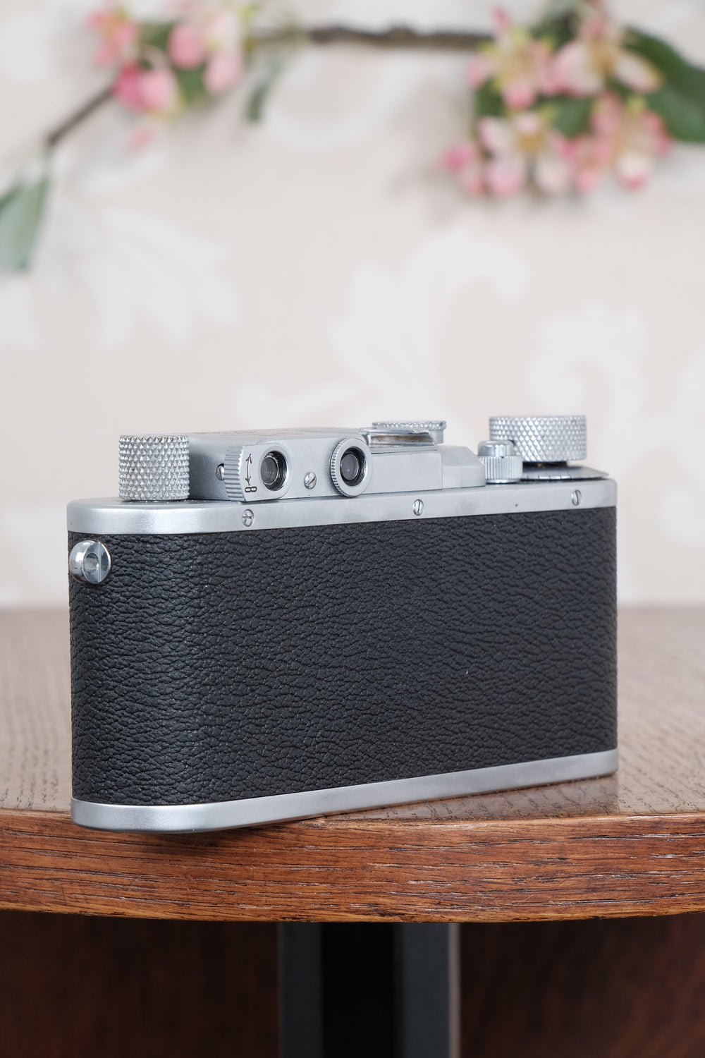 Superb! 1938 Leitz Leica IIIa with 2.0/50mm lens and camera case, Freshly Serviced, CLA'd