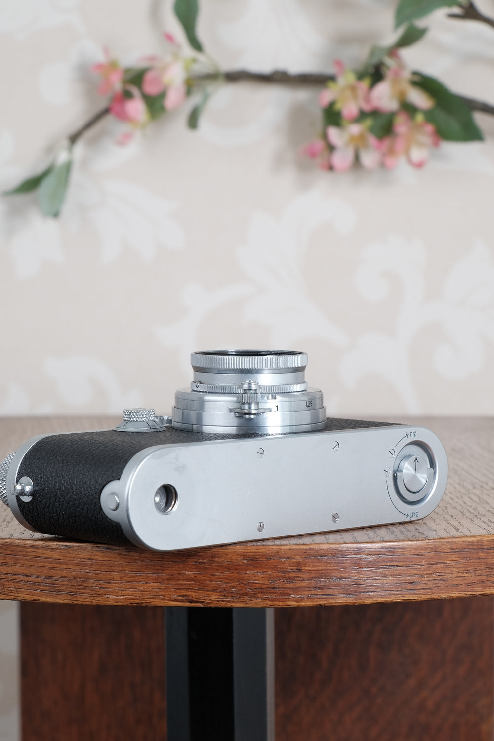 Superb! 1938 Leitz Leica IIIa with 2.0/50mm lens and camera case, Freshly Serviced, CLA'd