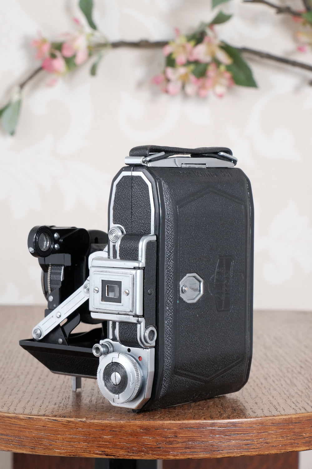 Superb, 1948 Zeiss Ikon Super Ikonta with case, CLA’d, Freshly Serviced!