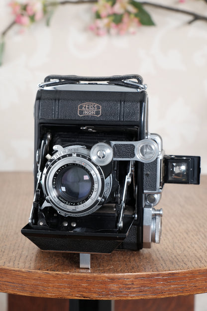 Near Mint! 1952 Zeiss Ikon Super Ikonta, Synchro-Compur & Coated Tessar. CLA’d, Freshly Serviced!