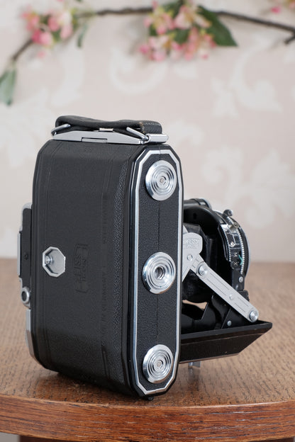 Near Mint! 1952 Zeiss Ikon Super Ikonta, Synchro-Compur & Coated Tessar. CLA’d, Freshly Serviced!