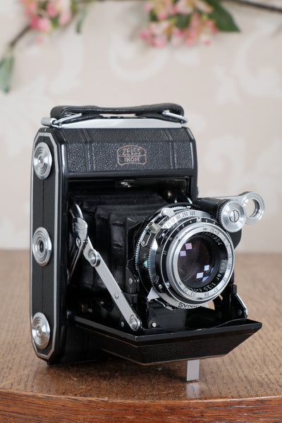 Near Mint! 1952 Zeiss Ikon Super Ikonta, Synchro-Compur & Coated Tessar. CLA’d, Freshly Serviced!