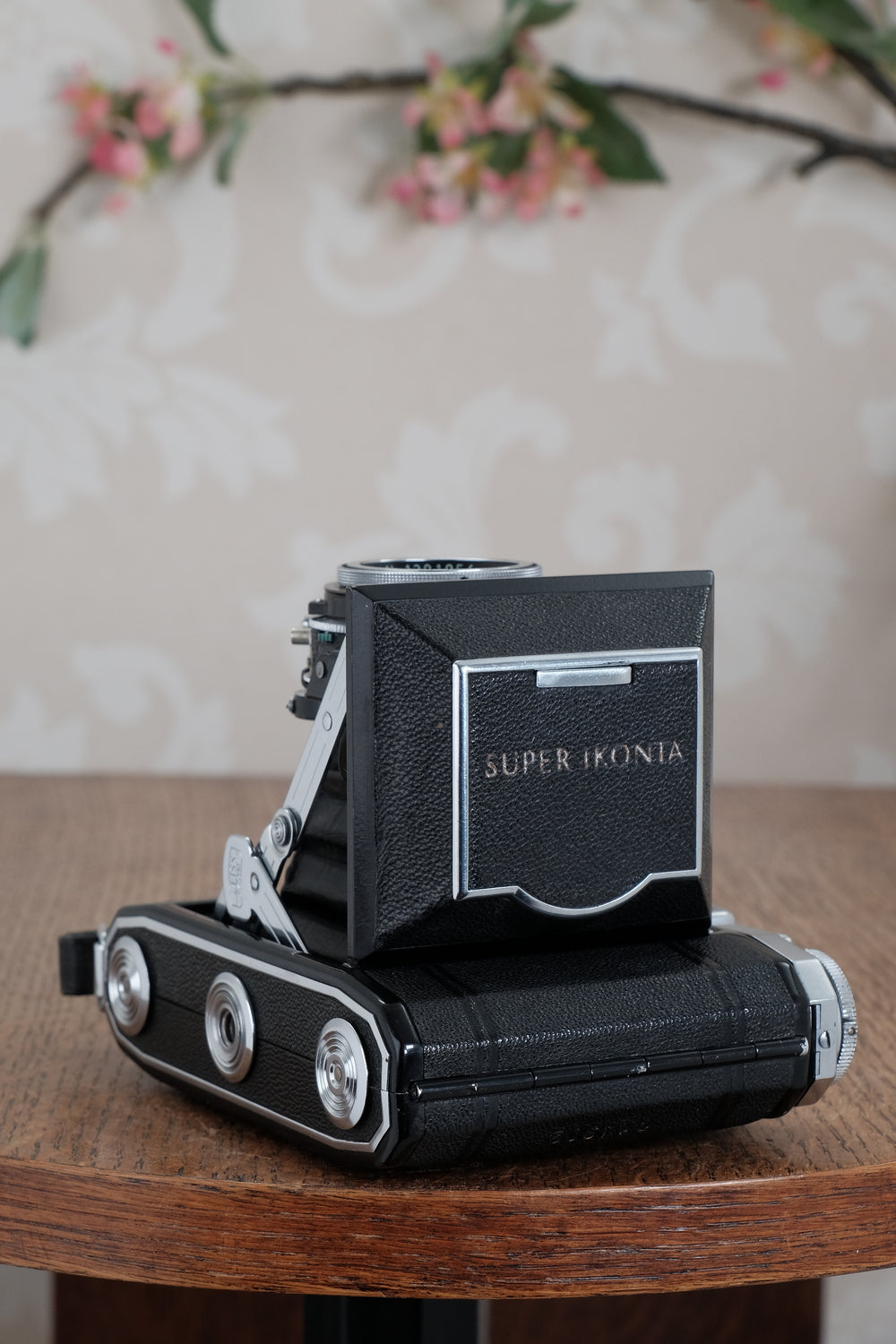 Near Mint! 1952 Zeiss Ikon Super Ikonta, Synchro-Compur & Coated Tessar. CLA’d, Freshly Serviced!