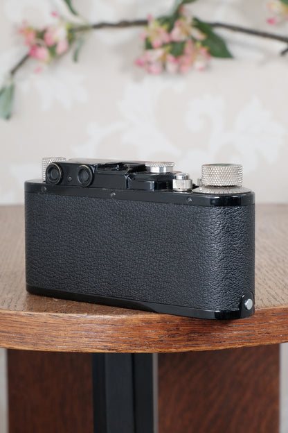 Near mint! 1931 BLACK LEITZ LEICA II with Nickel Elmar lens and leather case. Freshly Serviced CLA'd!