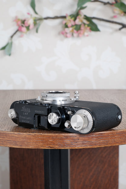 Near mint! 1931 BLACK LEITZ LEICA II with Nickel Elmar lens and leather case. Freshly Serviced CLA'd!