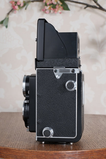 Near Mint! 1955 Rolleicord with Synchro-Compur shutter & Coated lens with original case, CLA'd, Freshly Serviced!