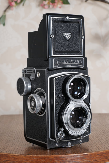 Near Mint! 1955 Rolleicord with Synchro-Compur shutter & Coated lens with original case, CLA'd, Freshly Serviced!