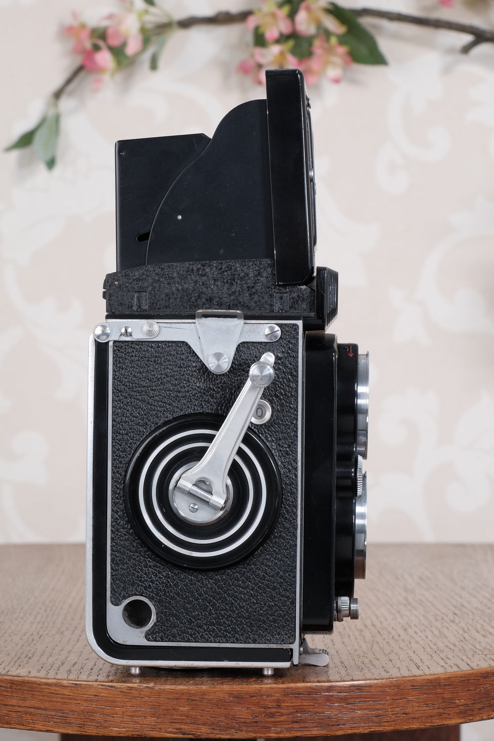 Near Mint! 1952 Rolleiflex with Synchro-Compur shutter & Coated lens. Freshly Serviced, CLA’d!