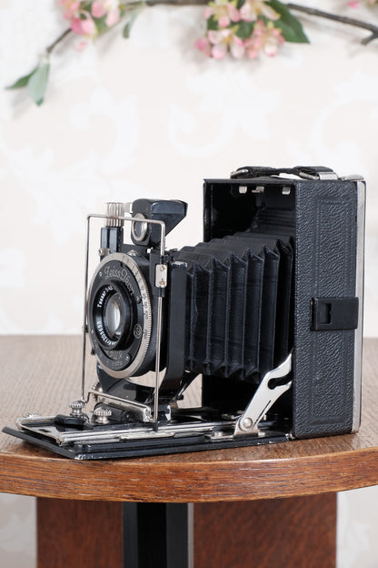 1930 6x9 Maximar plate camera with Carl Zeiss Tessar lens. Freshly serviced CLA’d