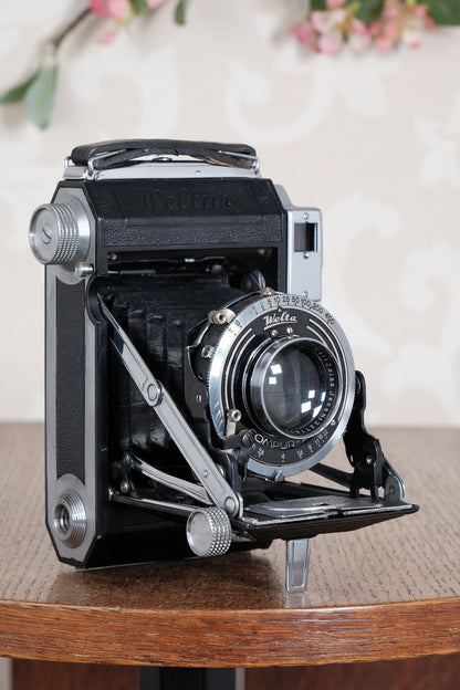 Rare! 1938 WELTA WELTUR, Medium format, Coupled Rangefinder Camera, with original case. CLA'd, Freshly serviced!