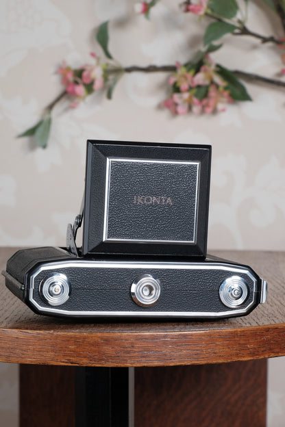 Near Mint! 1952 6x6 Zeiss Ikon Ikonta with leather case . Freshly Serviced, CLA'd