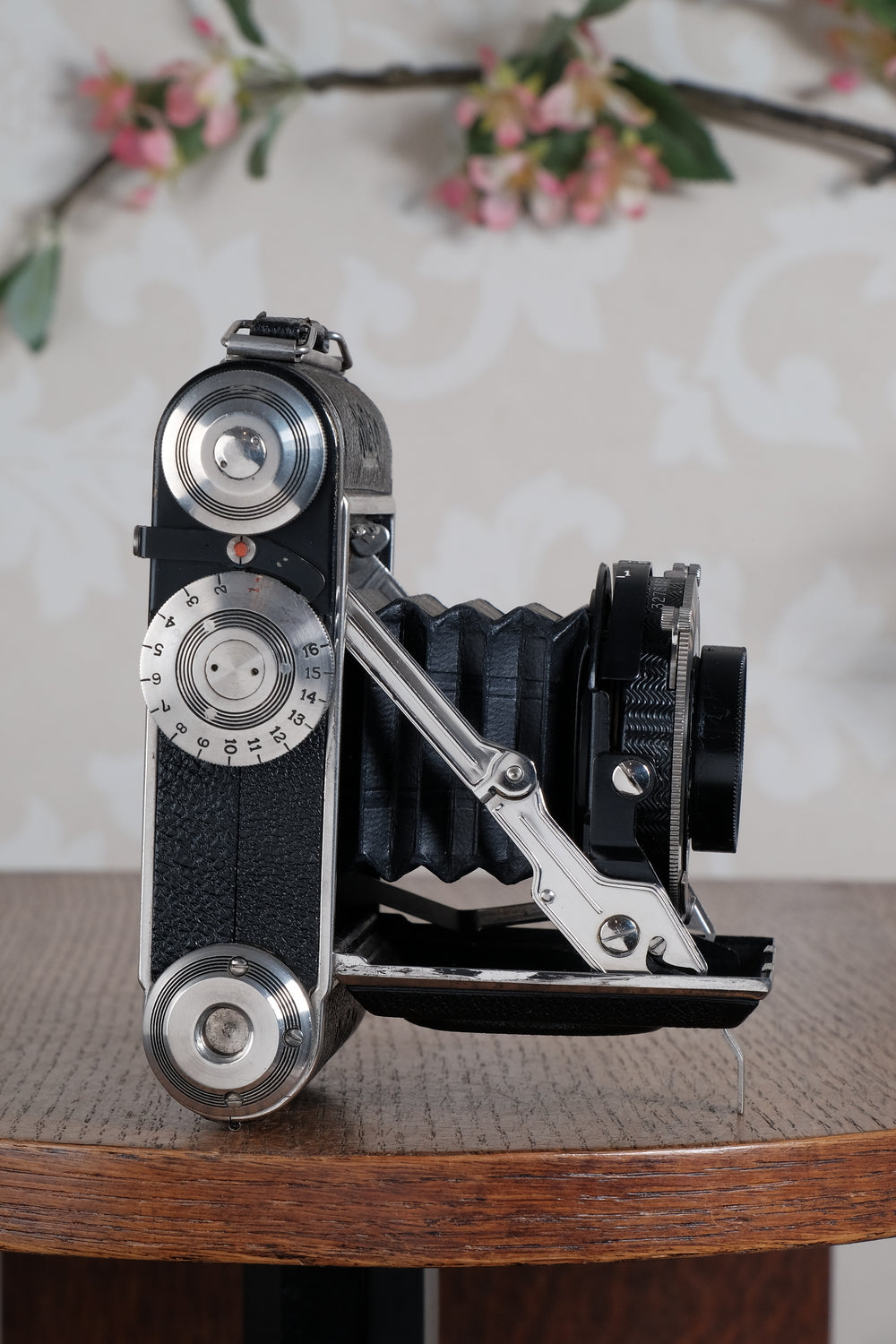 Near Mint! 1938 PLAUBEL ROLL-OP, 6x4.5 Coupled Rangefinder Camera, CLA'd  Freshly Serviced!