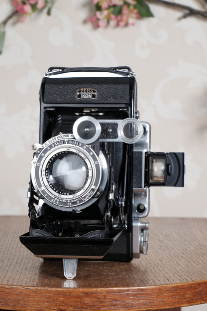 Near Mint! 1938 Zeiss Ikon Super Ikonta 6x9 (and 6x4,5), Tessar lens. CLA’d, Freshly Serviced!