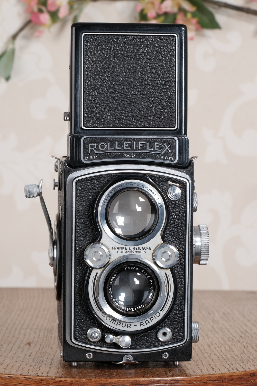 Near Mint! 1938 Rolleiflex Automat, Freshly Serviced, CLA’d!