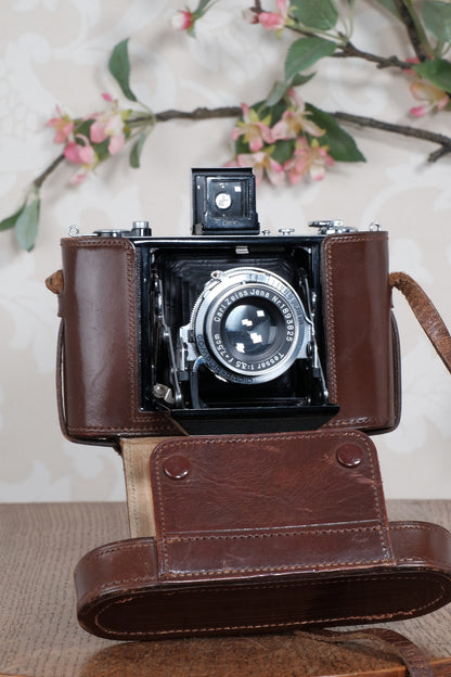 Near Mint! 1936 Zeiss Ikon 6x6 Ikonta with Tessar lens & case. Freshly Serviced, CLA'd