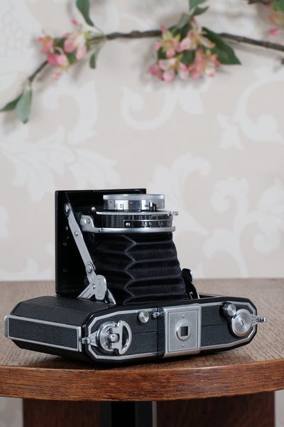 Near Mint! 1936 Zeiss Ikon 6x6 Ikonta with Tessar lens & case. Freshly Serviced, CLA'd