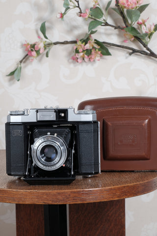 Near Mint! 1956 Zeiss Ikon Nettax with original case. Freshly Serviced, CLA'd