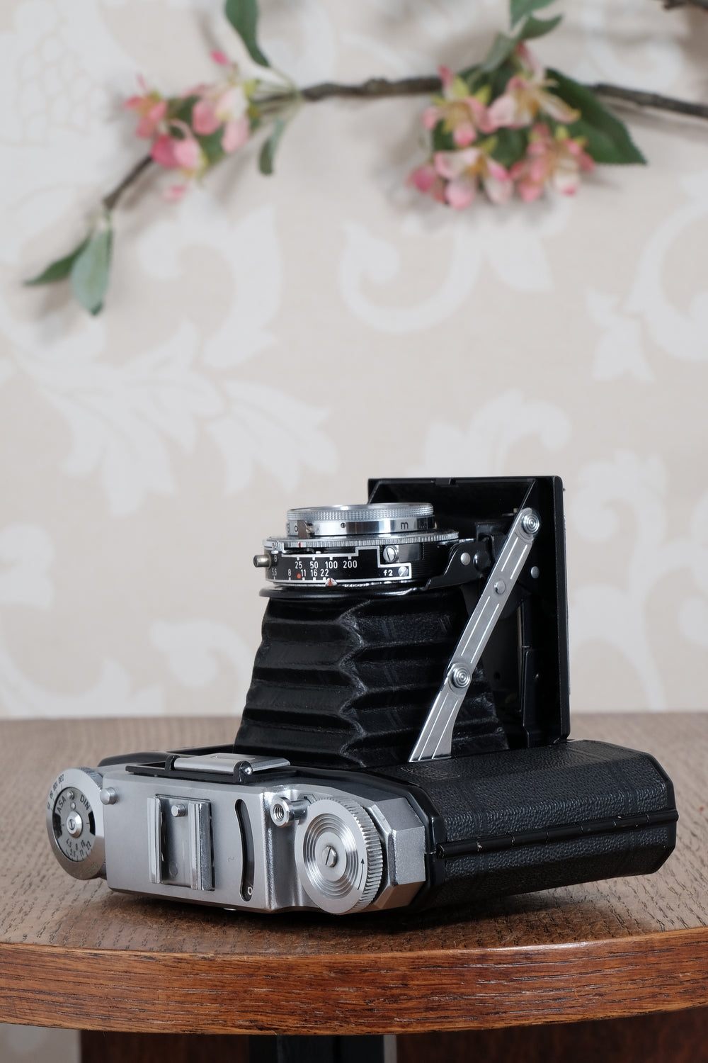 Near Mint! 1956 Zeiss Ikon Nettax with original case. Freshly Serviced, CLA'd