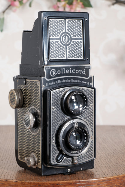 Excellent! 1933 Art-Deco Nickel-plated Rolleicord, CLA’d, Freshly Serviced!