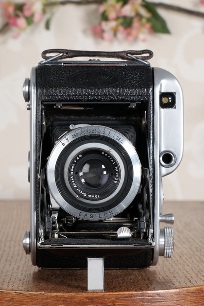 1939 Ensign 220, 6x6 / 6x4.5 Medium format Coupled Rangefinder Camera. CLA'd, Freshly serviced!