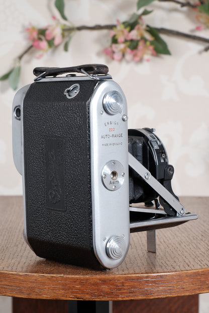 1939 Ensign 220, 6x6 / 6x4.5 Medium format Coupled Rangefinder Camera. CLA'd, Freshly serviced!