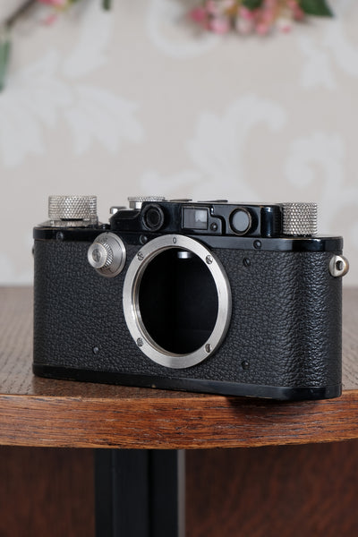 Beautiful! 1933 BLACK LEITZ LEICA III and leather case. Freshly Serviced CLA'd!