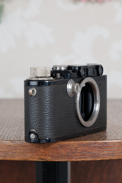 Beautiful! 1933 BLACK LEITZ LEICA III and leather case. Freshly Serviced CLA'd!