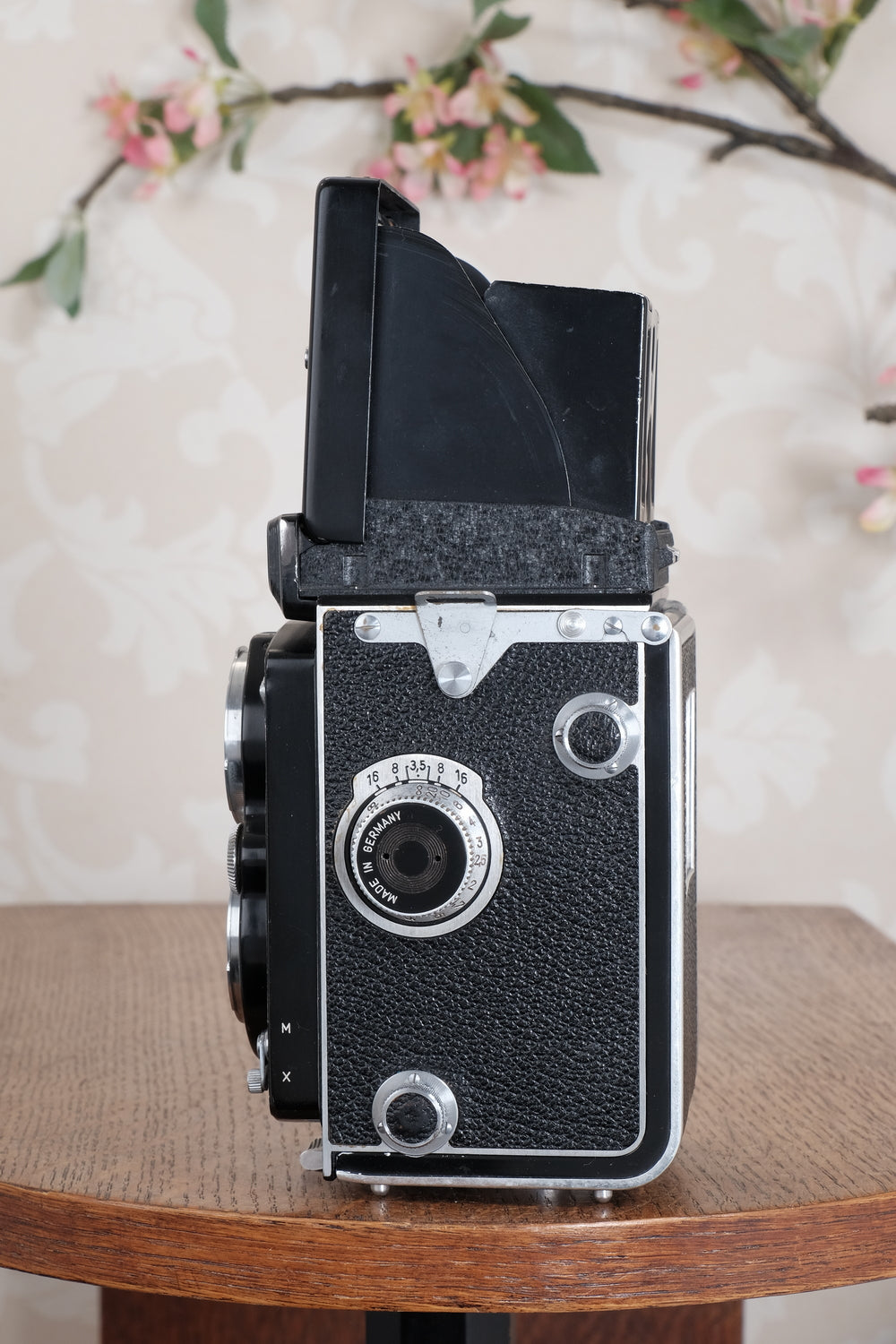 Near Mint! 1953 Rolleiflex with Synchro-Compur shutter & Coated lens. Freshly Serviced, CLA’d!