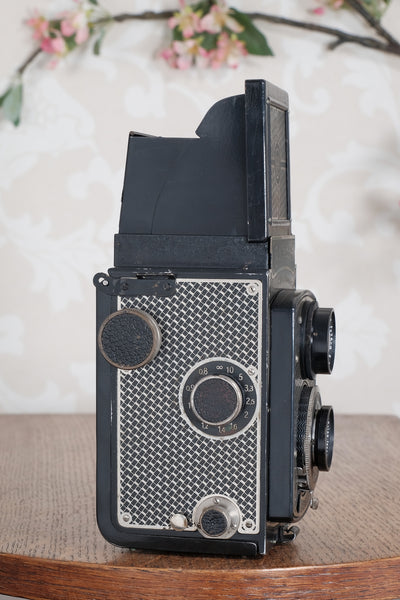 Excellent! 1934 Art-Deco Nickel-plated Rolleicord, CLA’d, Freshly Serviced!