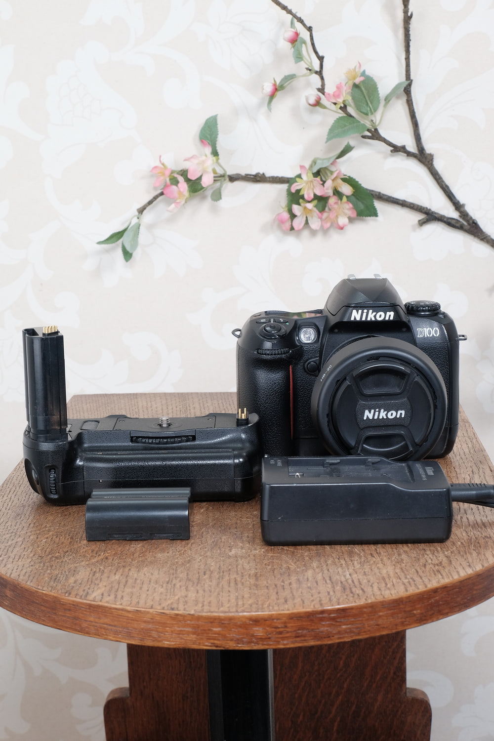 Superb! Nikon D100 with lens, battery grip & accessories