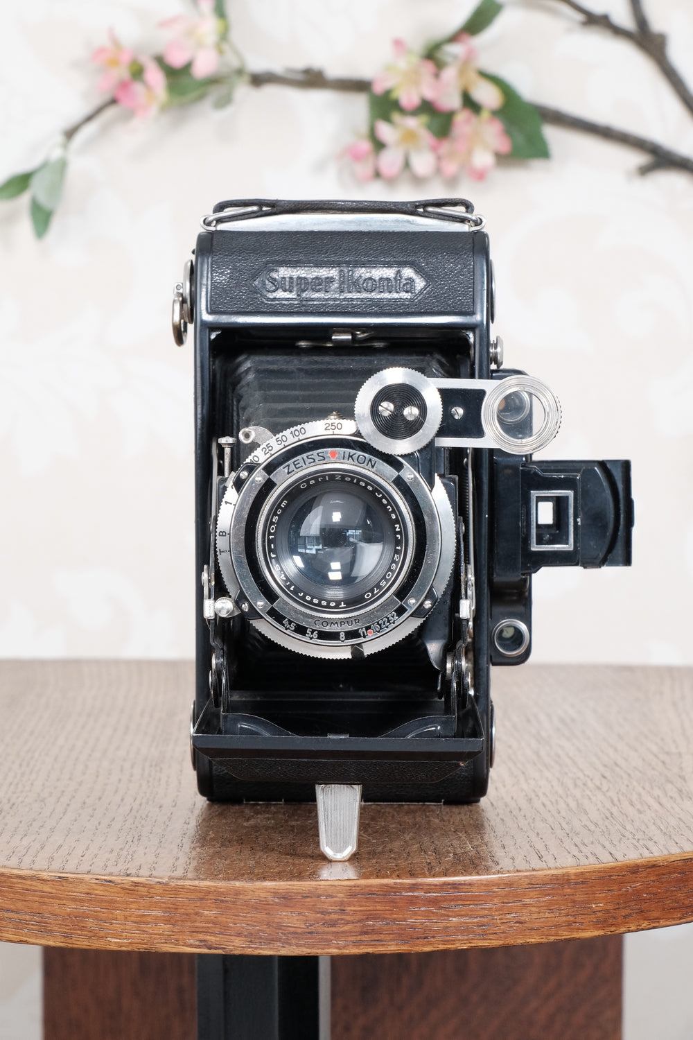 Superb 1931 Zeiss Ikon 6x9 Super Ikonta C with Tessar lens. CLA’d, Freshly Serviced!