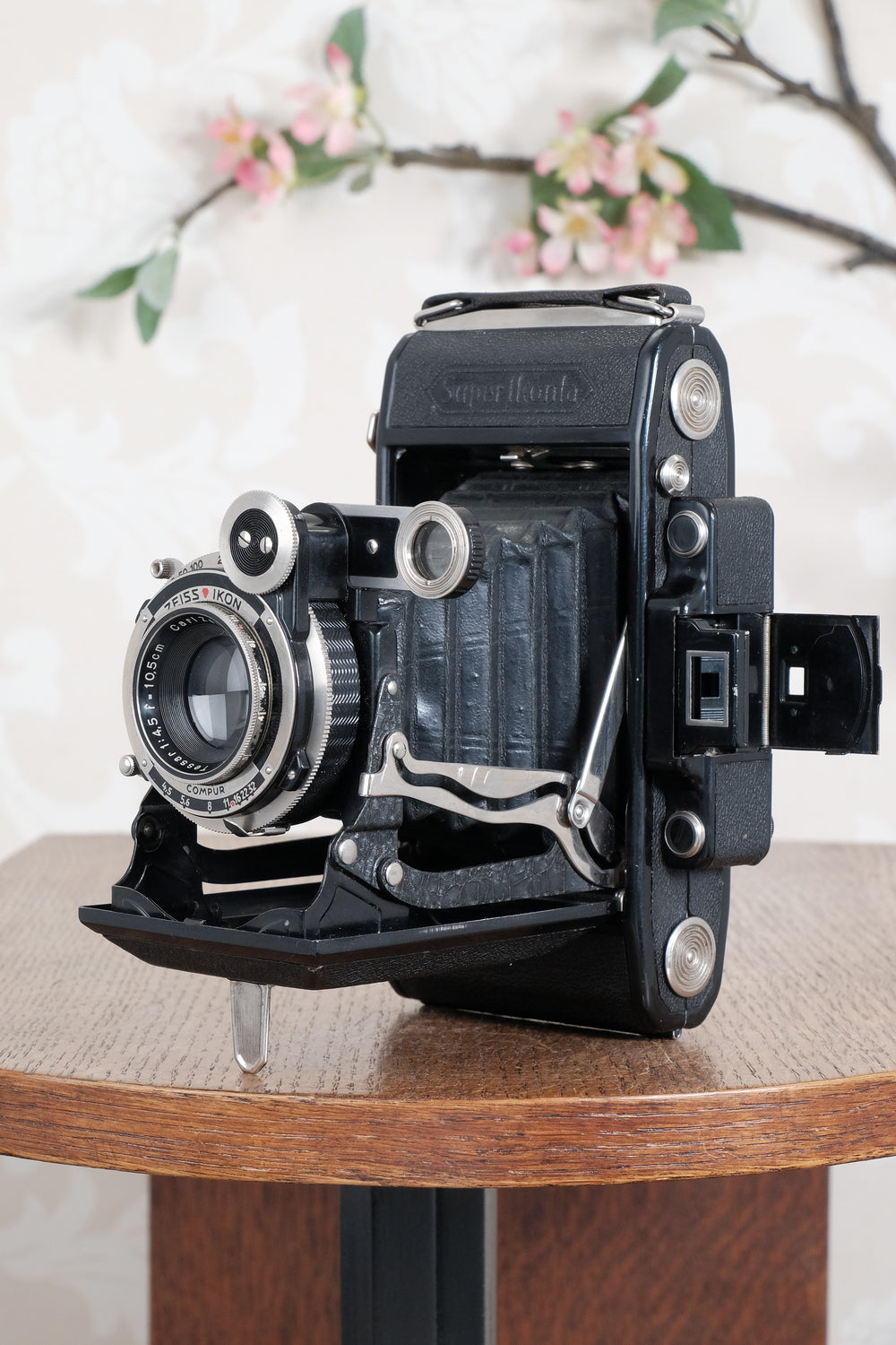 Superb 1931 Zeiss Ikon 6x9 Super Ikonta C with Tessar lens. CLA’d, Freshly Serviced!