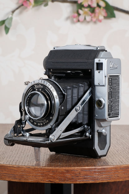 Rare! 1938 WELTA WELTUR, Medium format, Coupled Rangefinder Camera with original case. CLA'd, Freshly serviced!