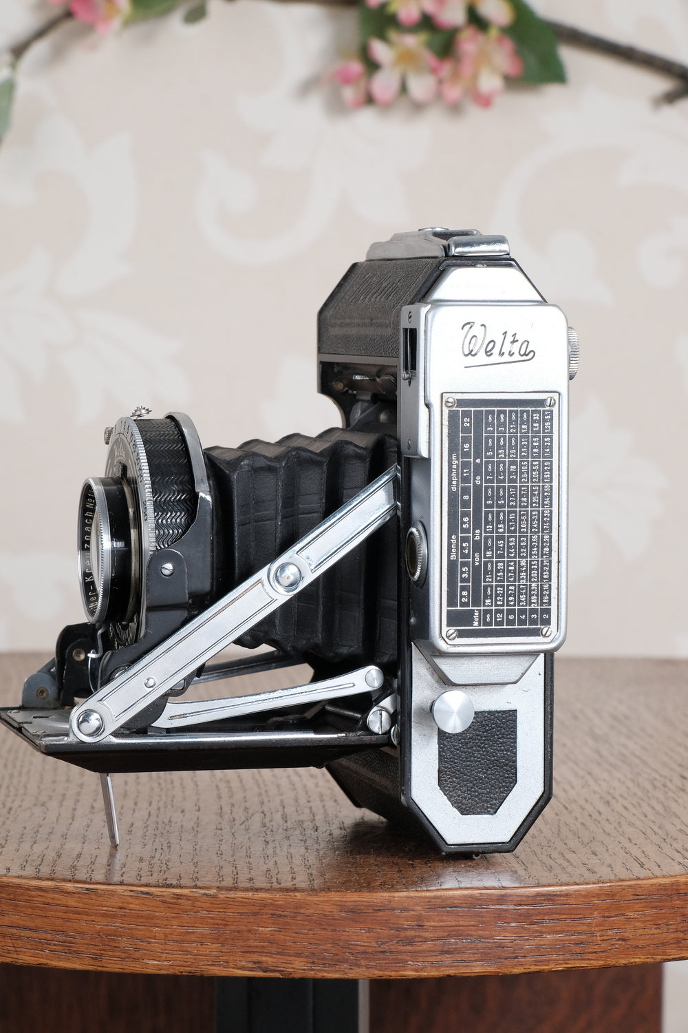 Rare! 1938 WELTA WELTUR, Medium format, Coupled Rangefinder Camera with original case. CLA'd, Freshly serviced!